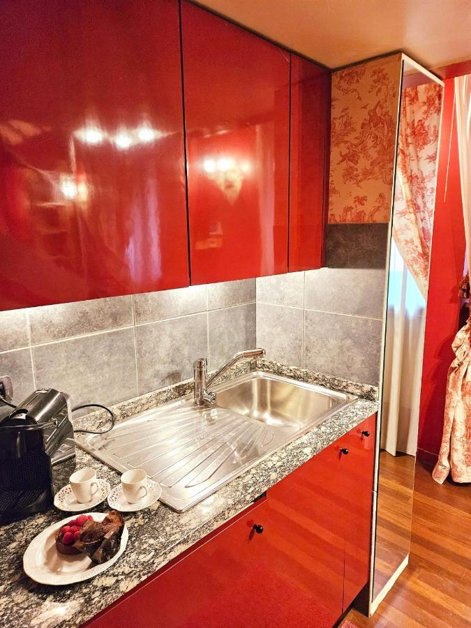 Mansarda Brera Apartamento Milão Exterior foto